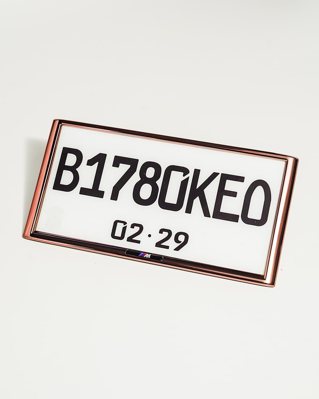 "FRAMED" Plate Frame